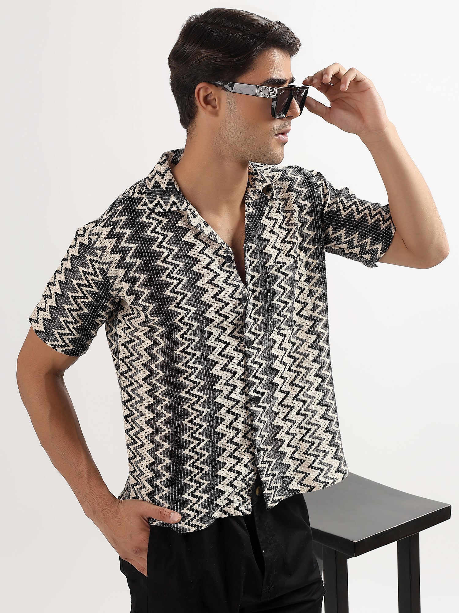 Grey – Cream Zig Zag Knitted Half Sleeves Shirt
